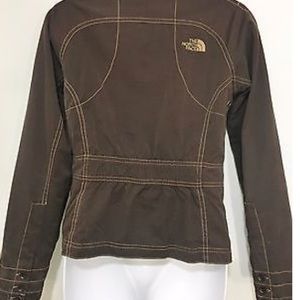 NORTH FACE WOMAN’S XS BRIWN FITTED JACKET